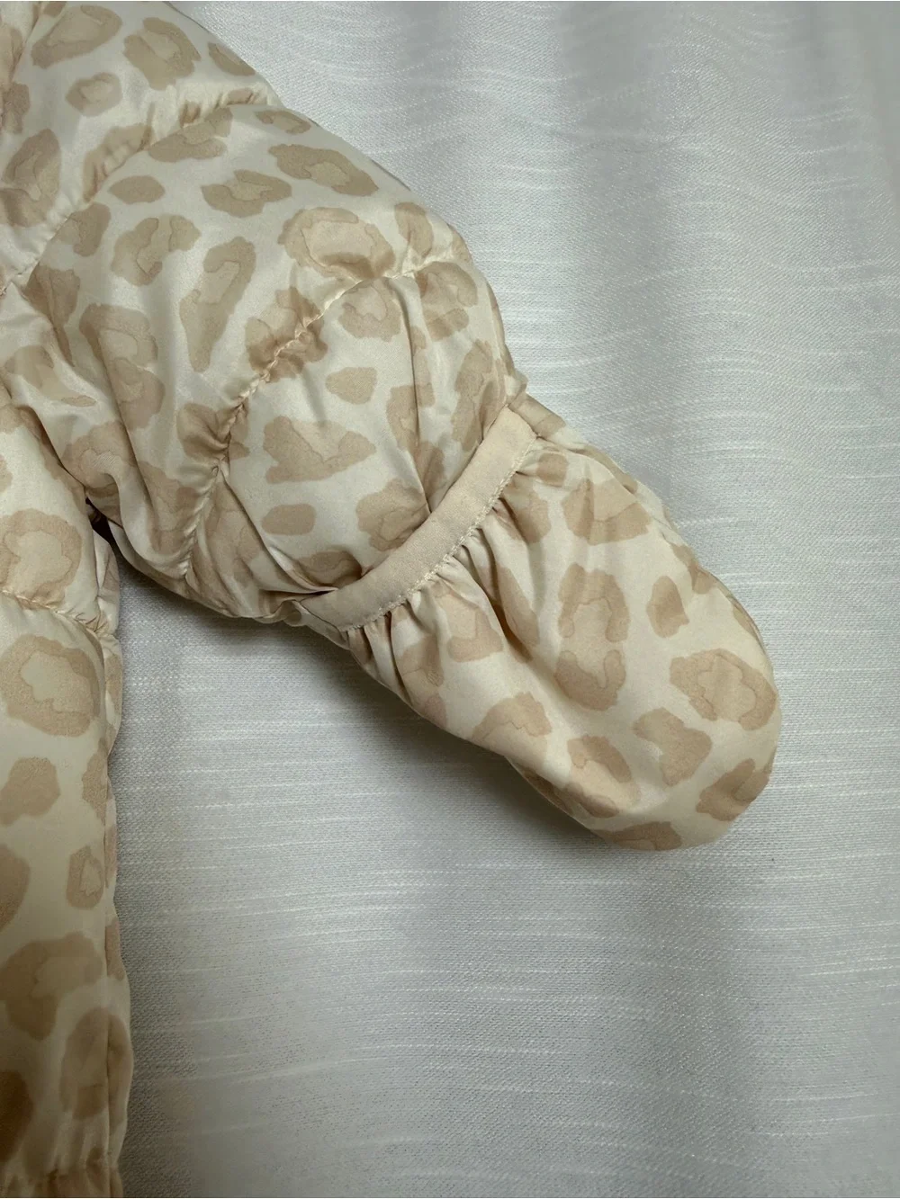 Old Navy Baby Snowsuit Bunting Beige Leopard Print Hooded Winter One Piece 3-6M
